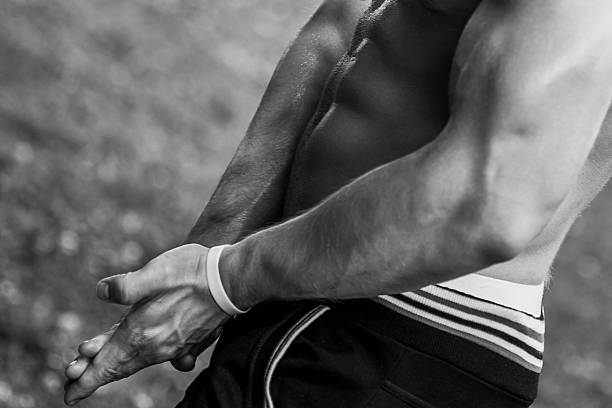 Man present fitness body