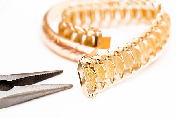 istock Jewelry Repair 486675604
