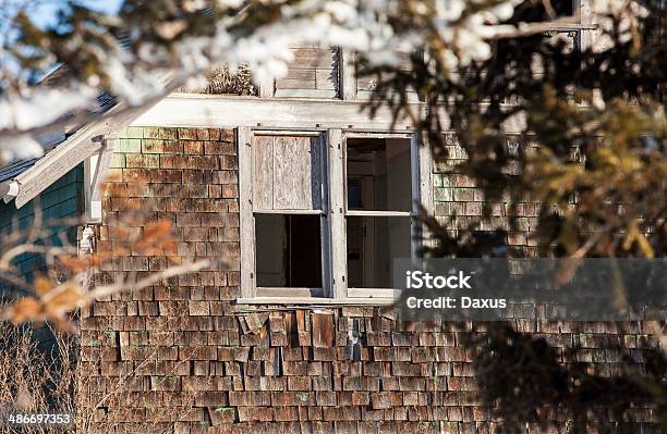 Abandonada Casa Rural - Fotografias de stock e mais imagens de Abandonado - Abandonado, Acabado, Agoirento