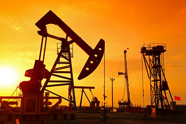 istock Oil pump, oil industry equipment 486698196