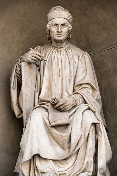 istock Statue of Arnolfo di Cambio by Luigi Pampaloni 486728079