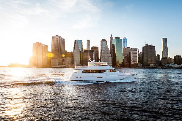 istock Yacht Sailing in the East River 486737700