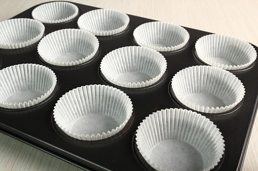 Muffin Pan and Cupcake Liners