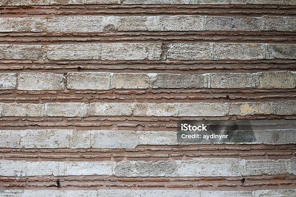 Старая кирпичная стена - Стоковые фото Без людей роялти-фри