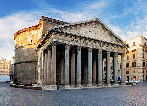istock Rome - Piazza della Rotonda and Pantheon in morning 486768427