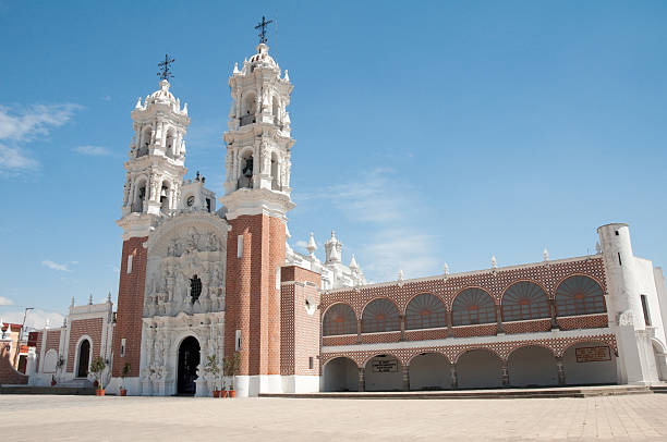 santuario de nuestra señora de ocotlán, tlaxcala (méxico - colonial style fotos fotografías e imágenes de stock