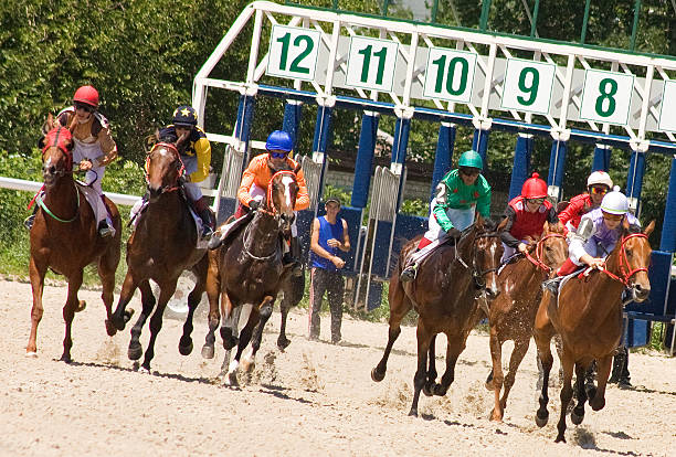 course de chevaux - flat racing photos et images de collection