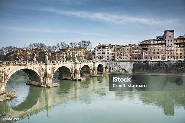 Castel Santangelos Bridge - zdjęcia stockowe i więcej obrazów Kultura włoska - Kultura włoska, Miasto, Włochy