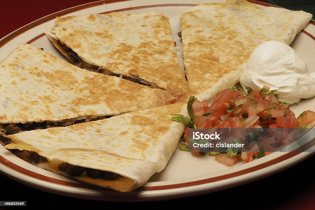 Quesadilla - Foto stock royalty-free di Composizione orizzontale