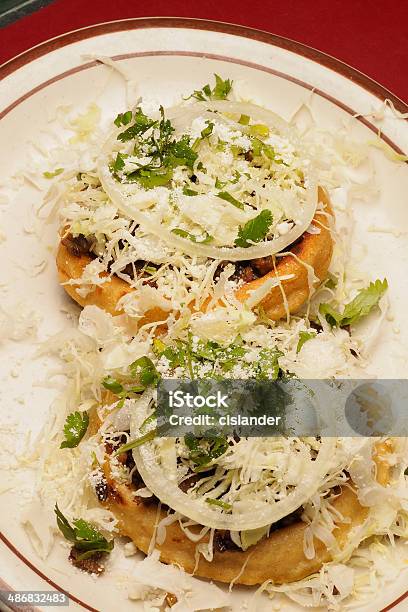 Sopes De Pastor — стоковые фотографии и другие картинки Sope - Sope, Вертикальный, Два объекта