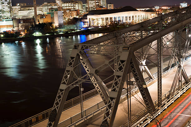 istock Alexandra Bridge and Gatineau 486833552