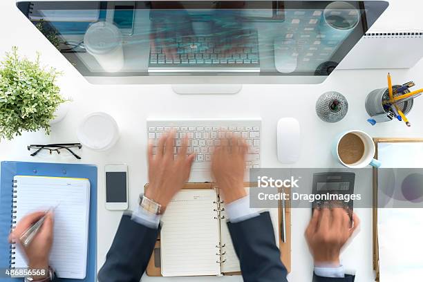 Todo El Día Foto de stock y más banco de imágenes de Multitareas - Multitareas, Velocidad, Trabajar