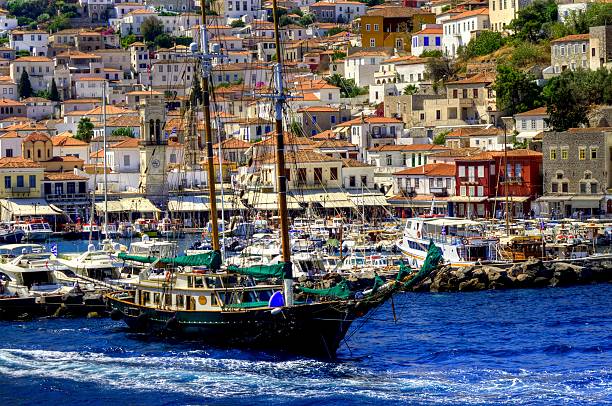 istock Sailing the Greek islands 486867994