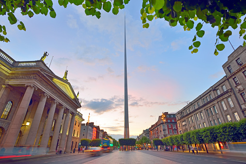 Dublín, Irlanda center símbolo de aguja photo
