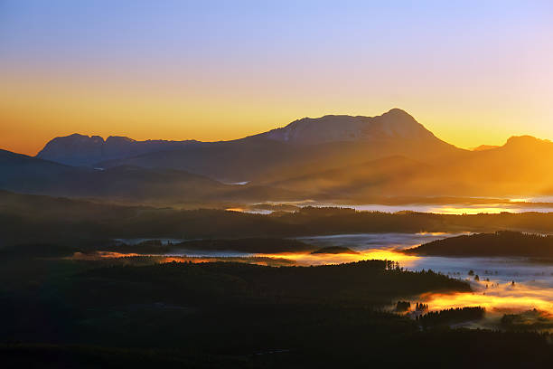 istock morning fogs over Urkiola at sunrise 486901508