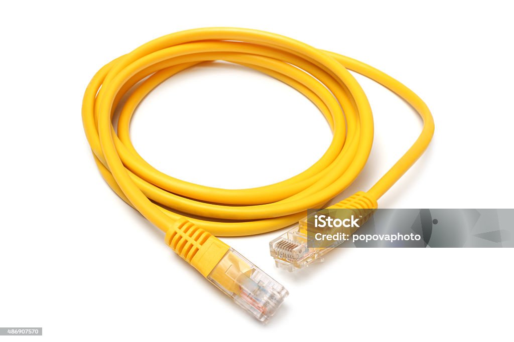 Réseau câble ethernet avec connexion câblée RJ45 chambres communicantes - Photo de Câble libre de droits