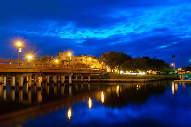 nuevo port richey florida, usa downtown - port richey fotografías e imágenes de stock