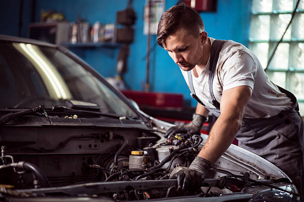 istock Worker of service station repairing 486927598