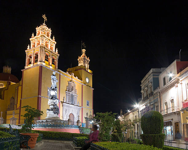 istock Guanajuato Plaza and Cathedral at Night 486938999