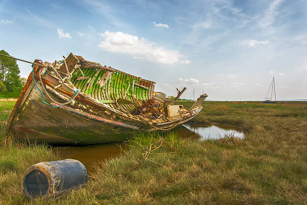 istock Abandoned woodern boat 486952024