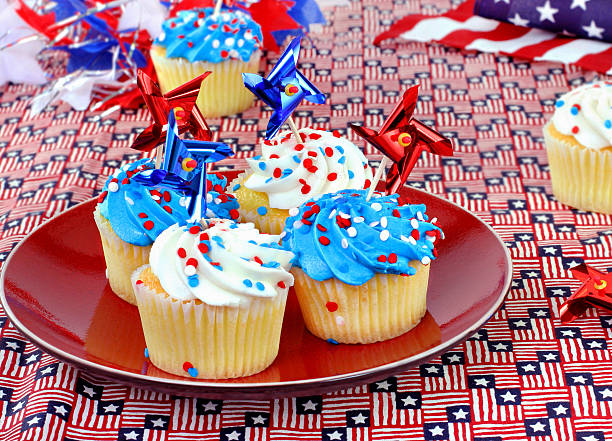istock Patriotic cupcakes wih red, white and blue decorations. 486972236