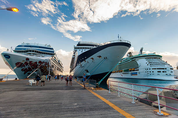 puerto de cruceros-philipsburg, st. maarten - p and o cruises fotografías e imágenes de stock