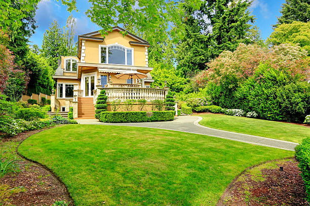 istock Luxury house exterior 486998487