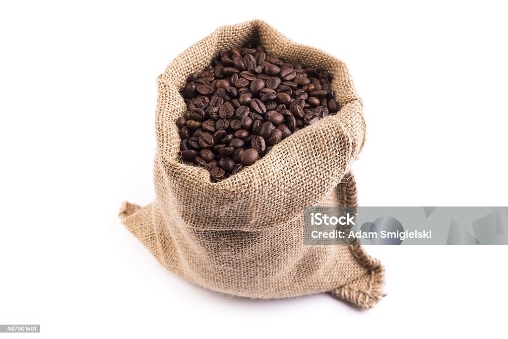 袋にコーヒー豆 - 波紋のロイヤリティフリーストックフォト