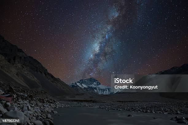 은하수 이상의 노르트 강자를 에베레스트 산 티베트 에베레스트 산에 대한 스톡 사진 및 기타 이미지 - 에베레스트 산, 밤-하루 시간대, 별
