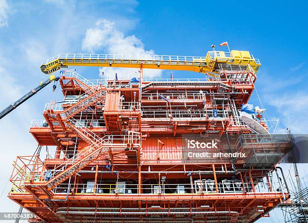 Öl Und Gasproduction Platform Stockfoto und mehr Bilder von Arbeitsstätten - Arbeitsstätten, Baustelle, Benzin