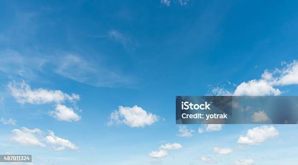 Blue Himmel Stockfoto und mehr Bilder von Himmel - Himmel, Blau, Wolke