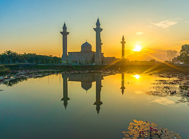 istock Mosque silhouette with sunrise background 487015223