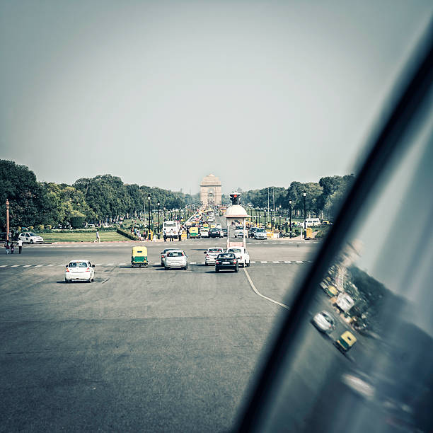 india gate de rajpath, nova délhi - india mumbai delhi crowd - fotografias e filmes do acervo
