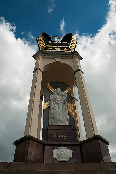 istock church, heaven, Ukraine, Zarvanytsia 487047835