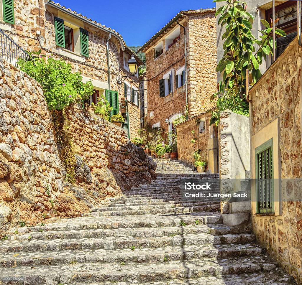 Fornalutx (Mallorca) Fornalutx, a charming traditional majorcian mountain village, located in valley of Soller. Majorca Stock Photo