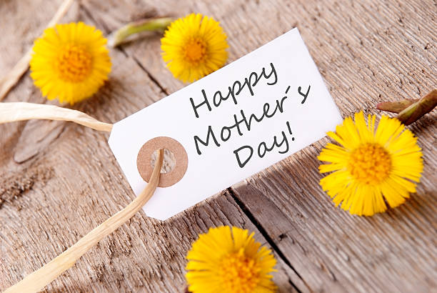 istock White Tag with Happy Mothers Day 487053339