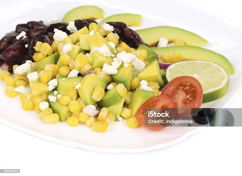Salada de feijão vermelho com abacate. - Foto de stock de Abacate royalty-free