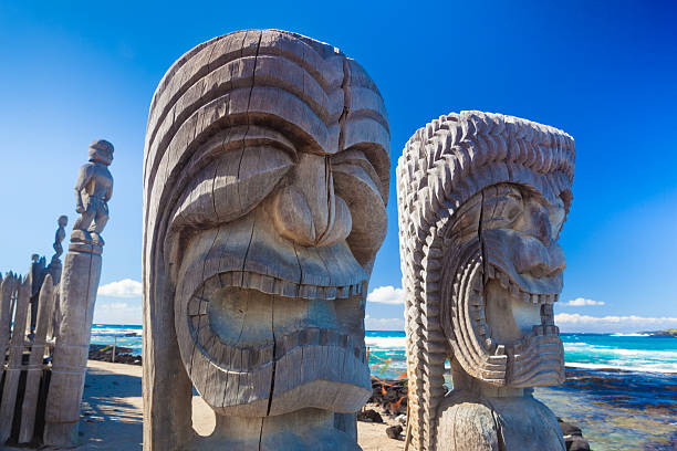 istock Hawaiian wood carving 487071416