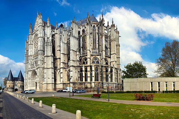 beauvais - beauvais imagens e fotografias de stock