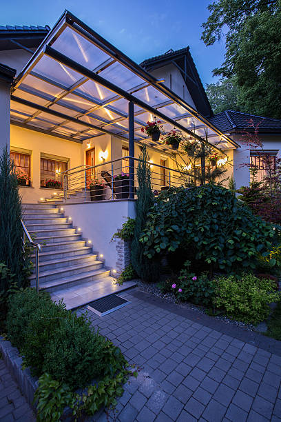 istock Entrance to luxury residence 487081824