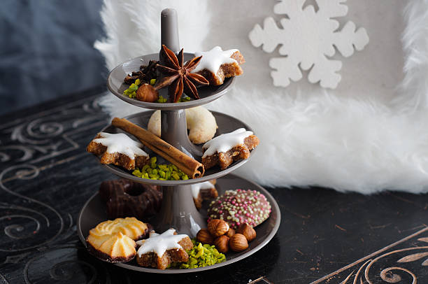 istock Cakestand Christmas Cookies 487090778