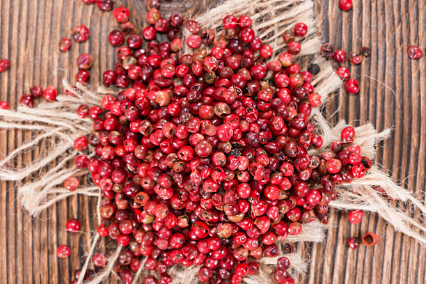 istock Portion of Pink Peppercorns 487100885