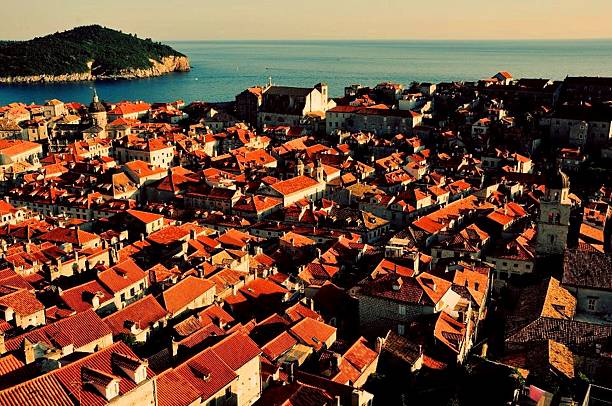 istock red roof houses 487126685