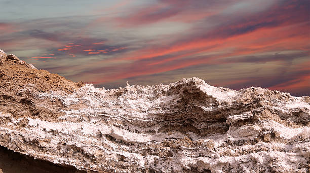 sal do mar morto na jordânia - travel jordan israel sand imagens e fotografias de stock