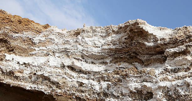 sal do mar morto na jordânia - travel jordan israel sand imagens e fotografias de stock