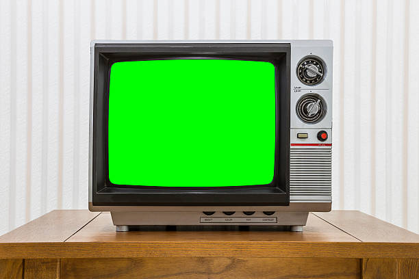 istock Vintage Portable Television on Table with Chroma Screen 487140418