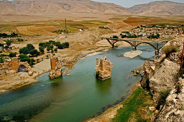 agence de voyage - hasankeyf photos et images de collection