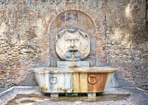 istock Fountain mask, Aventino - Rome  Italy 487153014