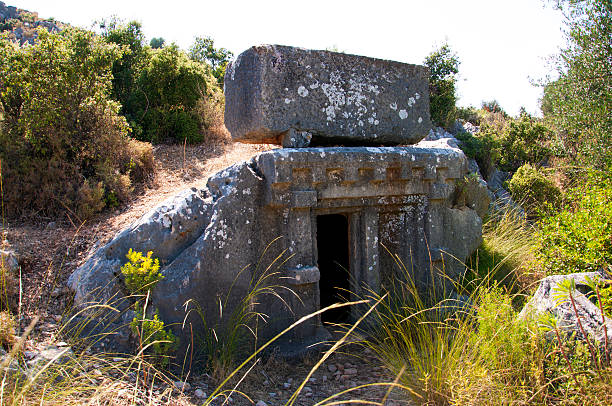 istock The ruins of ancient tomb 487168460