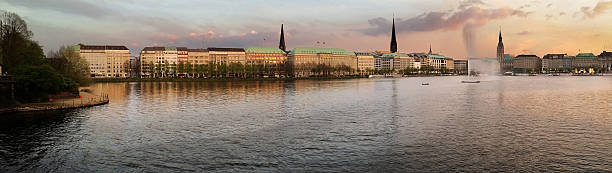 istock Alster lake Hamburg, (Binnenalster) 487178759